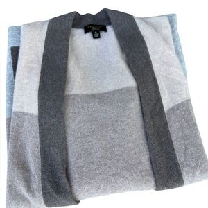 Charter Club women’s luxury open front cardigan cashmere sweater size medium.